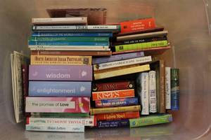 lot 181 image: Tote full of mixed small books