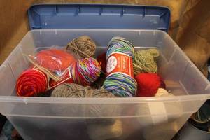 lot 194 image: Tote full of mixed yarns