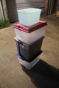 lot 207 image: 4 totes with lids