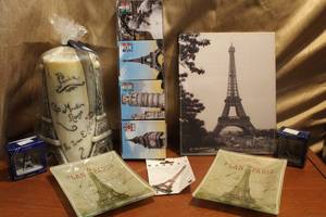 lot 243 image: Paris lot