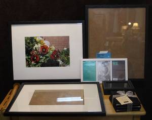 lot 252 image: Mixed lot of photo frames see picture