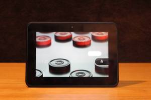 lot 255 image: Amazon Kindle