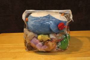lot 301 image: Mixed lot of plushies