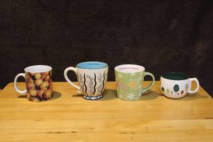 lot 310 image: Lot of Starbucks cups