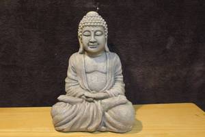 lot 316 image: Buddha statue about 13 inches tall