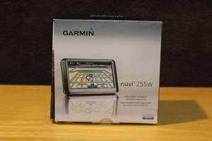 lot 326 image: Garmin
