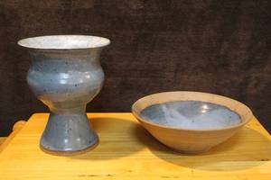 lot 331 image: Handmade garden pot and bowl