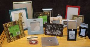 lot 347 image: Mixed Lot of photo frames