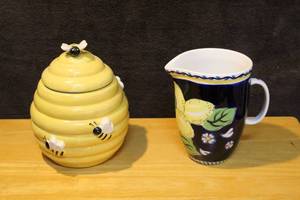 lot 380 image: Bee cookie jar and Starbucks pitcher