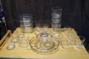 lot 411 image: Clear serving set with a clear dome top and glass bowls and glass cups theres also a Pyrex bowl