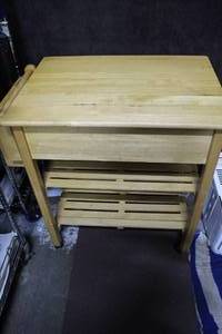 lot 467 image: Kitchen cart  the handle is broke and the wheels keep coming off