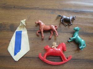 lot 56 image: miniature horse figurines