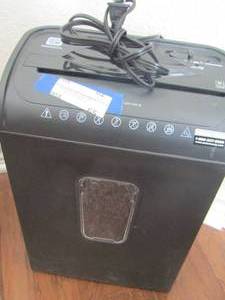 lot 65 image: paper shredder