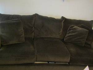 lot 60 image: Thomasville brown couch very comfy deep seating 96 LENGTH