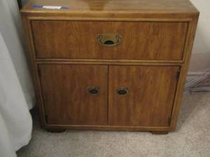 lot 20 image: Drexel Side Tables 1 drawer & a cabinet on bottom, 25 x25x17  Beautiful   Qty 2    TIMES THE $$