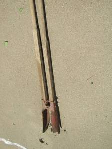 lot 104 image: post hole digger