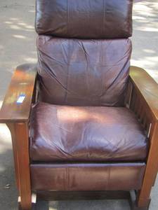 lot 128 image: ARTS & CRAFT MISSION STYLE Brown Leather Chair reclines,  very comfy
