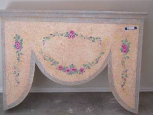 lot 141 image: WOOD WINDOW VALANCE   PAINTED