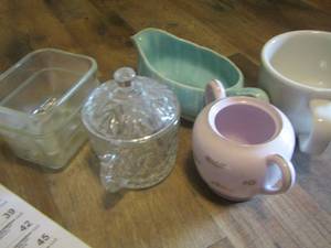 lot 31 image: GRAVY BOAT, HOMER LAUGHLAN COFFEE CUP, PINK SUGAR DISH, COVERED SUGAR DISH, CLEAR BOWL