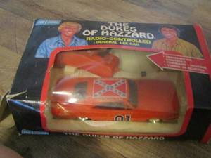 lot 48 image: DUKES OF HAZARD RADIO CONTROLLED GENERAL LEE CAR NEW IN BOX