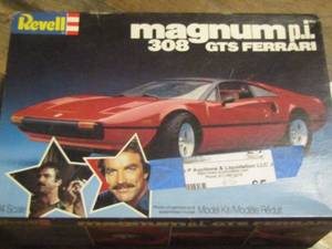 lot 65 image: MAGNUM PI 308 GTS FERRARI IN BOX MODEL CAR