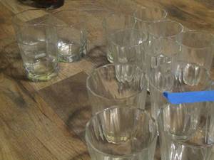 lot 66 image: CLEAR GLASS BAR GLASSES