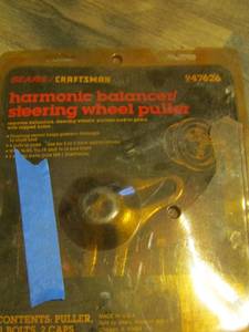 lot 67 image: HARMONIC BALANCER STEERING WHEEL PULLER