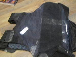 lot 89 image: BULLET PROOF VEST LARGE