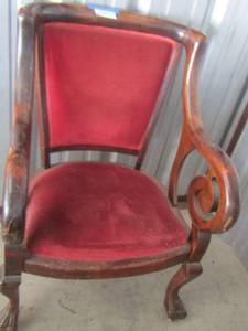 lot 92 image: Vintage Red Arm Chair in good condition  MATCHES  91