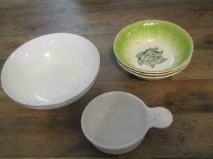 lot 140 image: kitchen bowl lot