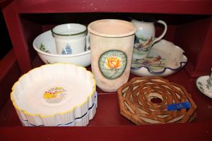 lot 68 image: Mashall pottery Rooster pitcher and plate, quiche plates, vase, wooden trivets