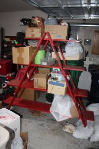 lot 312 image: Red wooden tree shelf (collapsible) Shelf only