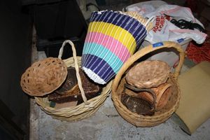 lot 290 image: Wicker baskets