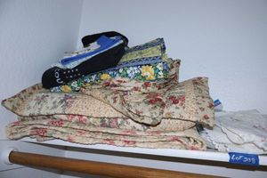 lot 238 image: Table placemats, sheets