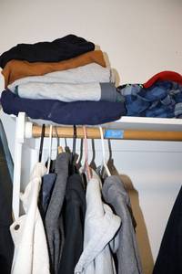 lot 200 image: Sweat shirts and sweatpants
