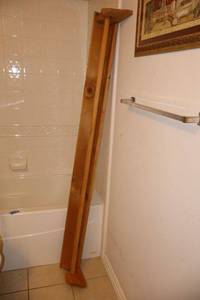 lot 241 image: 6 quilt hanging display rack