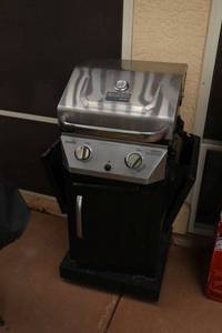 lot 163 image: Outdoor grill with cover - sides fold down