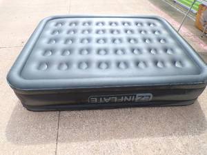 lot 31 image: EZ Inflate Queen - Double - High Air Bed, Inflated About 80x60x16, Coil Beam Construction, Has Held Air For Over a Month.