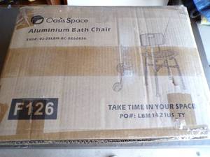 lot 118 image: Oasis Space Aluminum Bath Chair, About 17x6x12