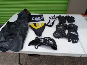 lot 144 image: Lot of Vintage Motorcycle Items, Including Size 2 XL Black Genuine Hog Leather Vest, 2 Pair of Gloves and More.