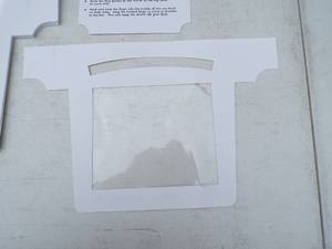 lot 156 image: 2 Boxes of 500 each (1000 total) Disposable Face Shields, About 16 12 x 10 12 ( Window about 7 12 x 6 12) 2 X Money
