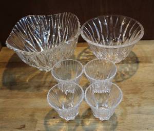 lot 14 image: mixed lot of lead crystal and crystal see pic