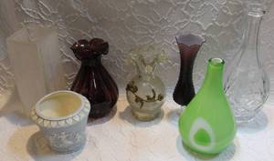 lot 20 image: green and white hand blown vase and many more