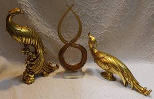 lot 21 image: set of peacocks pheasants and Abstract Amber Glass Infinity Free Form Sculpture