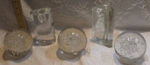 lot 58 image: 3 Large Art Glass Globe Clear Controlled Bubble Paperweight  and 2 candle holders