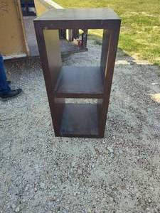 lot 99 image: 2-shelf cabinet