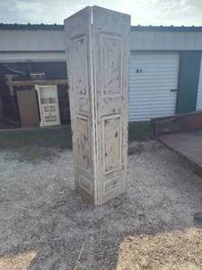 lot 127 image: 2 panel room divider