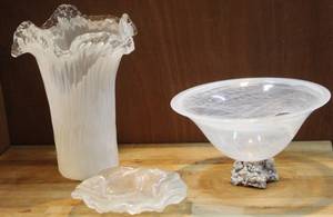 lot 61 image: white swung art glass vase  white swirl candy dish with cherub base and more see pics