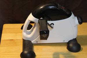 lot 303 image: Pedal exerciser