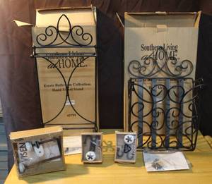 lot 307 image: Southern living bathroom things like towel holder and more see photos